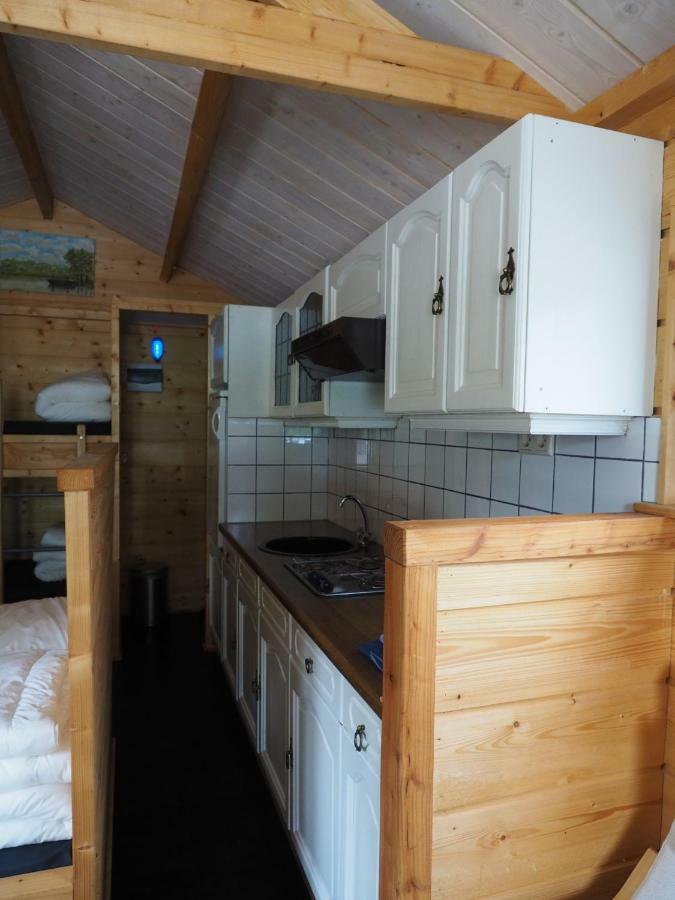 Chalet - Camping 'T Dekske Wintelre Exterior foto