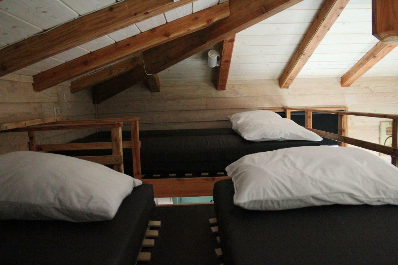 Chalet - Camping 'T Dekske Wintelre Exterior foto