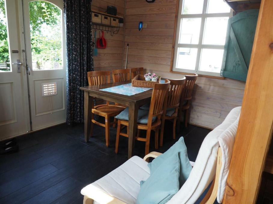 Chalet - Camping 'T Dekske Wintelre Exterior foto